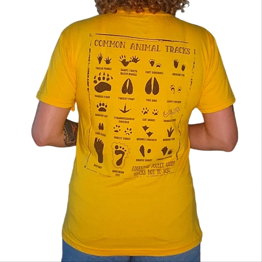 Attic Salt Size Medium Yellow Print Trail Guide Footprints Short Sleeve T-Shirt - Picture 2 of 4